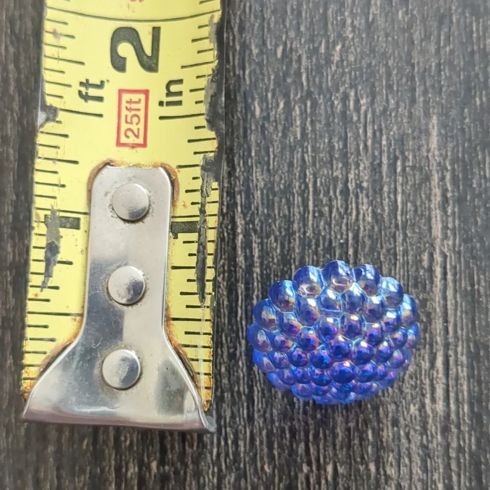 Vintage Iridescent Purpe Plastic Bubble Flower Post Earrings - Picture 4 of 4